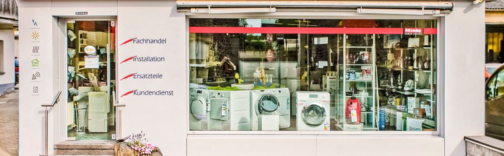 Gebäudefront: Petzenhauser & Müller Elektro GmbH